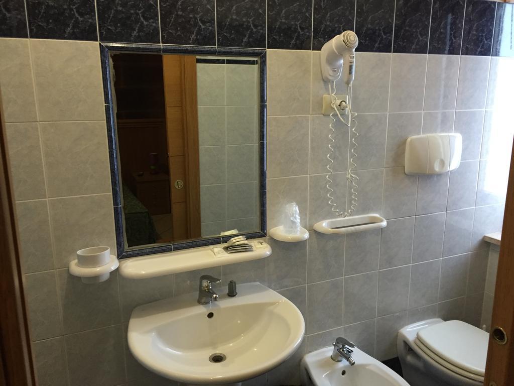 Hotel Vallefura Пескокостанцо Экстерьер фото