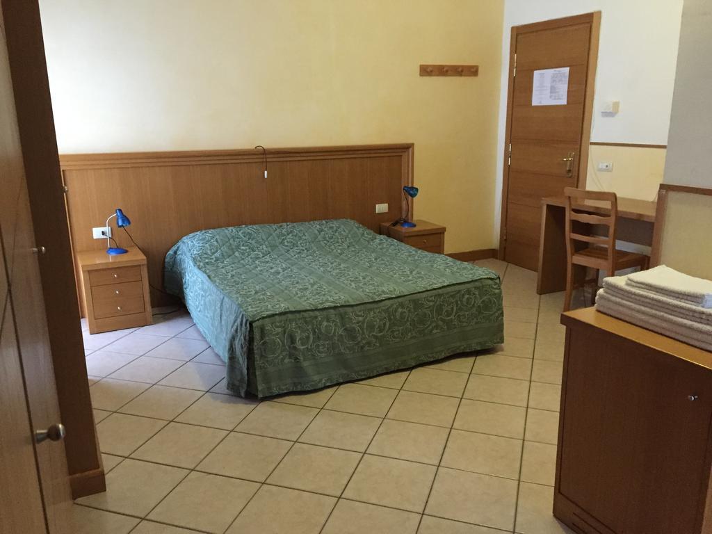 Hotel Vallefura Пескокостанцо Экстерьер фото