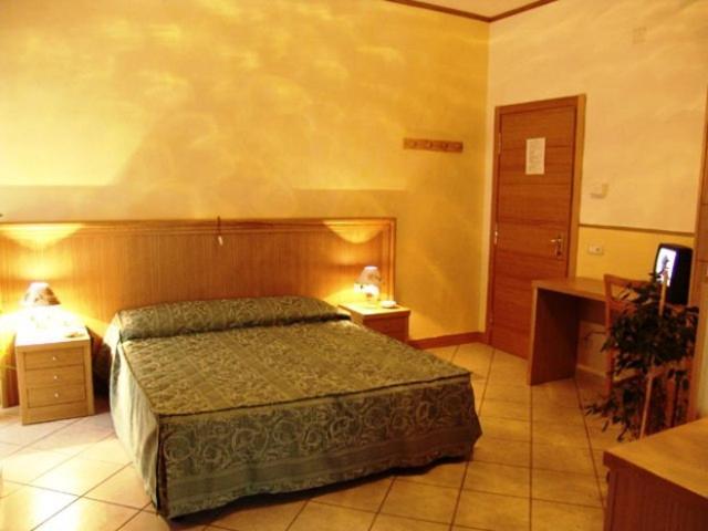 Hotel Vallefura Пескокостанцо Экстерьер фото
